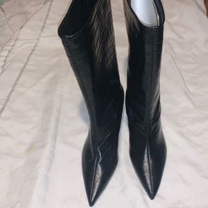 Women nwt black boot